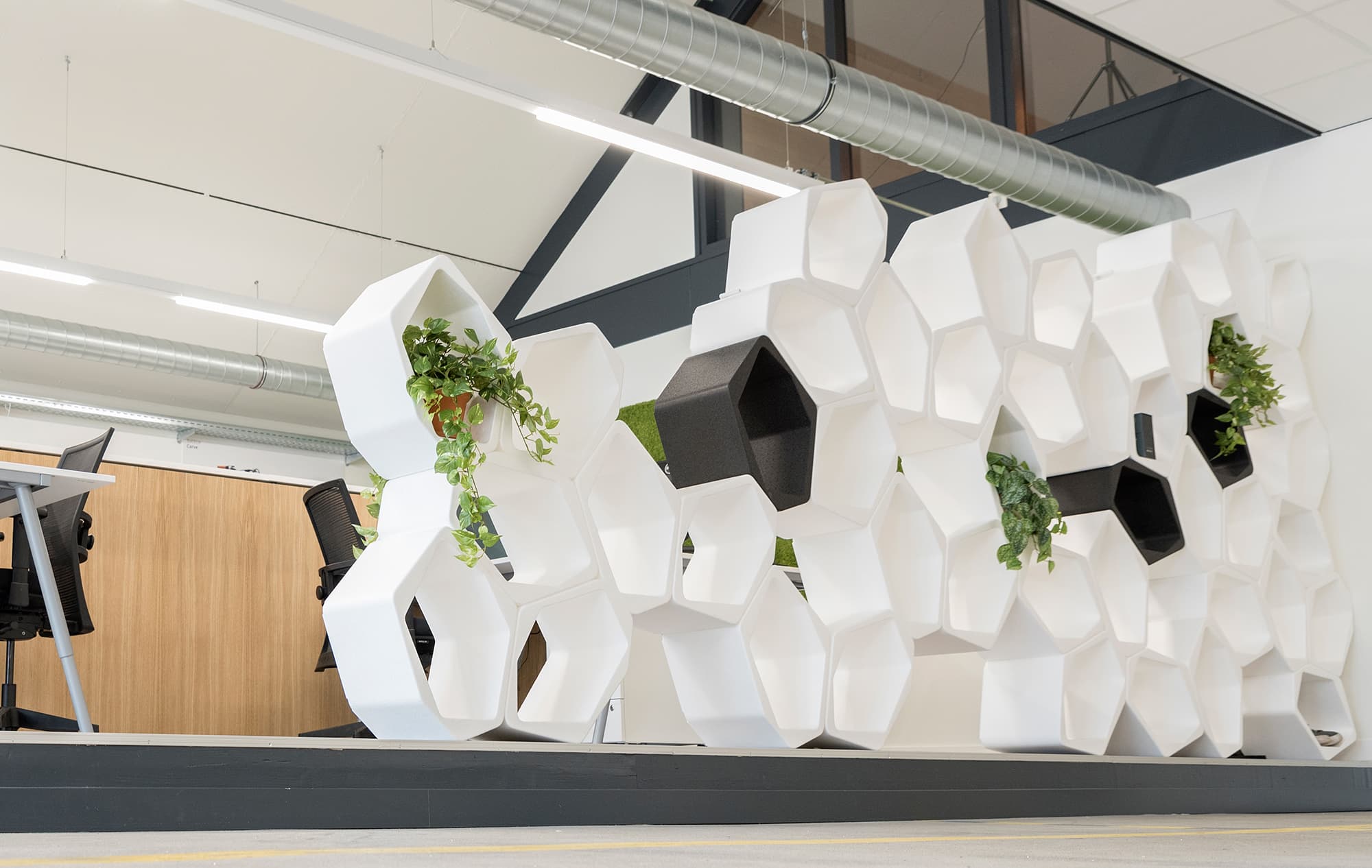 BUILD modular office furniture as freestanding partition and bookshelf