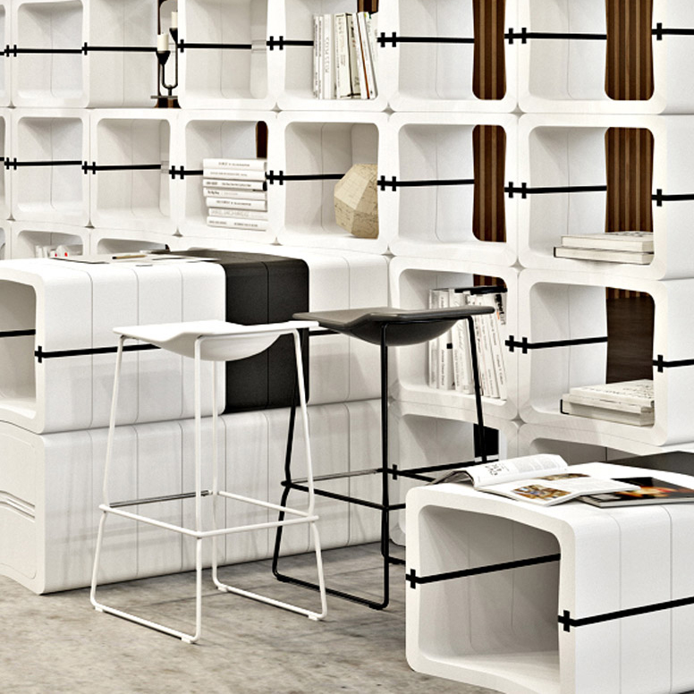 Stehtisch aus U-CUBE-Modulen im Homeoffice